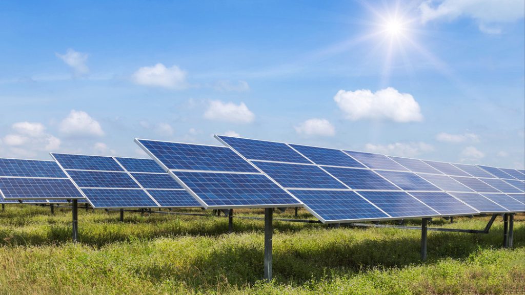 découvrez comment l'ascension de l'énergie solaire transforme notre avenir énergétique. explorez les avantages, les technologies innovantes et l'impact environnemental de cette source d'énergie durable.